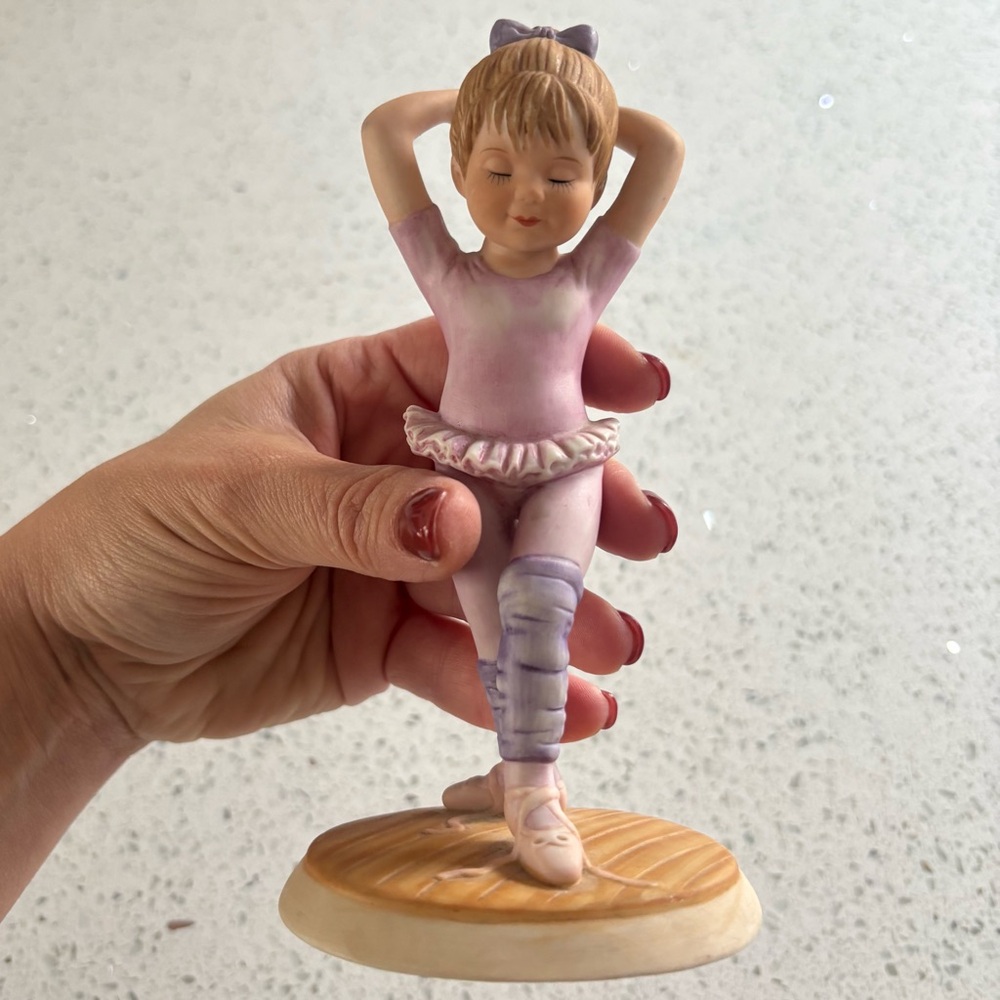 Lenox “Tuesday’s Child” Ballerina Figurine – Days of the Week Collection